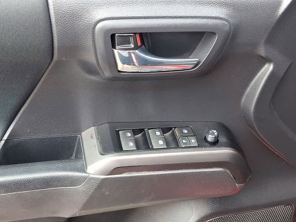 Used 2023 Toyota Tacoma TRD Sport AWD/4WD image 10