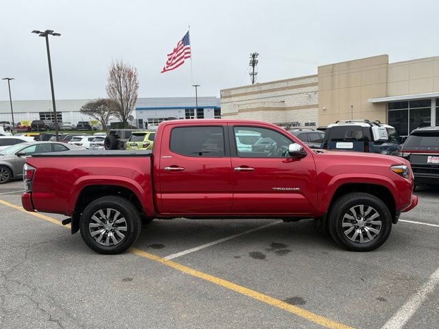 Used 2023 Toyota Tacoma Limited AWD/4WD image 9
