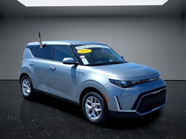 Used 2025 Kia Soul S FWD image 5