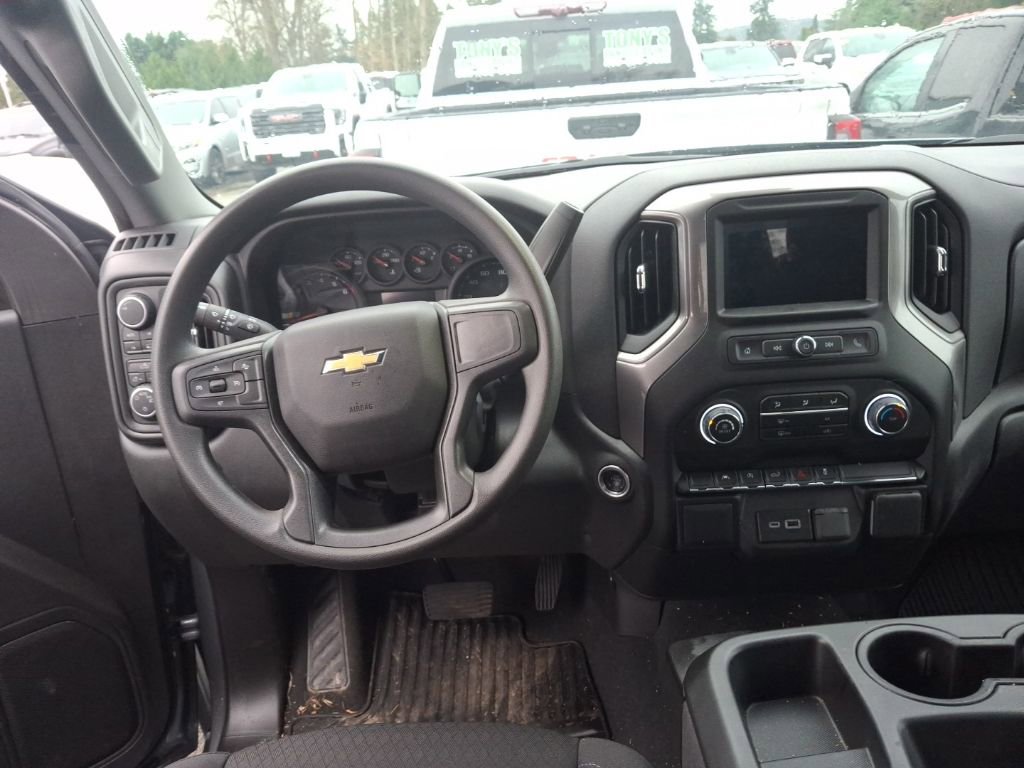Used 2025 Chevrolet Silverado 1500 Custom w/ Turbomax Blackout Package image 13