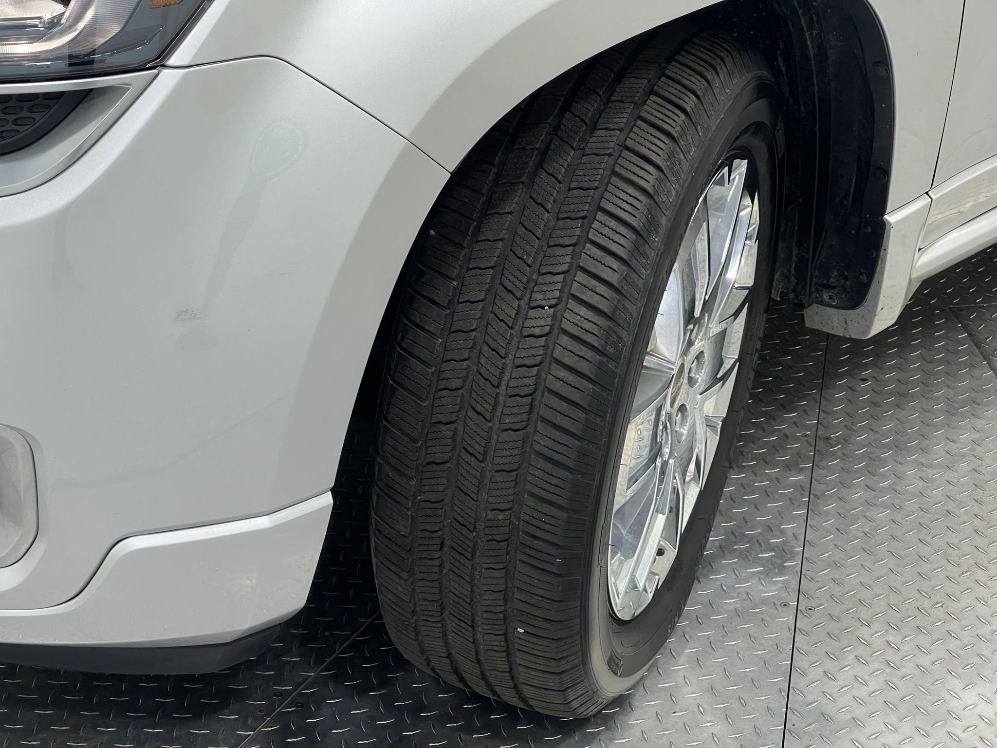 Used 2015 GMC Acadia Denali image 38