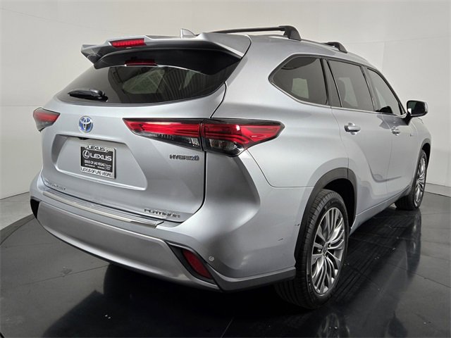 Used 2021 Toyota Highlander Platinum image 6