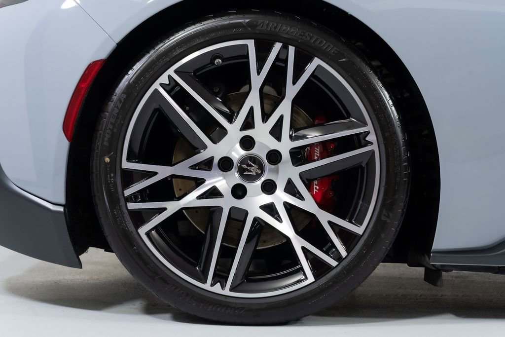 Used 2023 Maserati MC20 Coupe RWD image 18