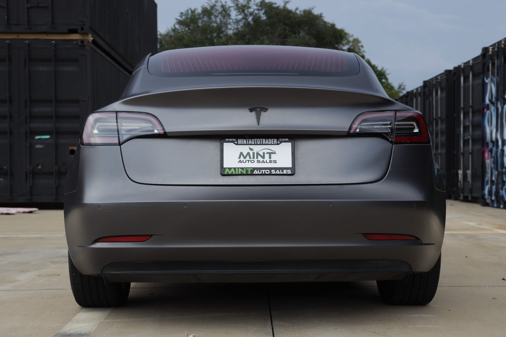 Used 2018 Tesla Model 3 Long Range RWD image 12