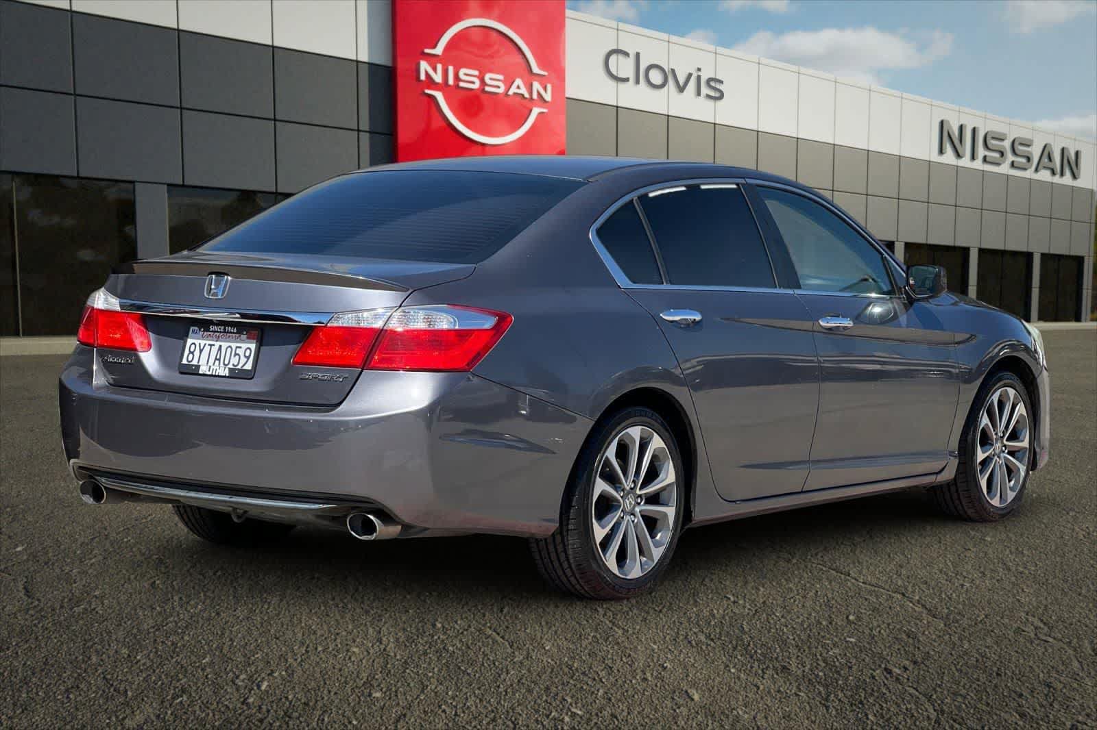 Used 2013 Honda Accord Sport image 3