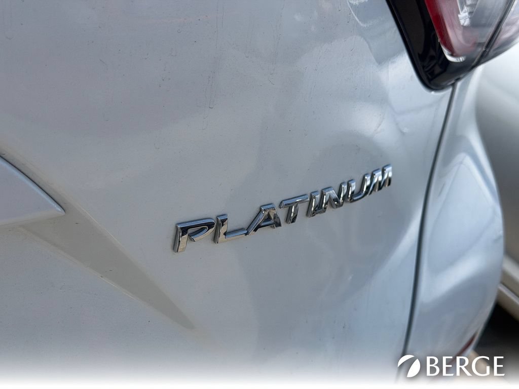 Used 2016 Nissan Murano Platinum w/ Platinum Technology Package FWD image 10