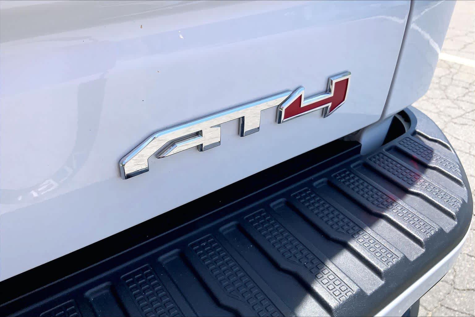 Certified 2023 GMC Sierra 1500 AT4 w/ AT4 Premium Package AWD/4WD image 10
