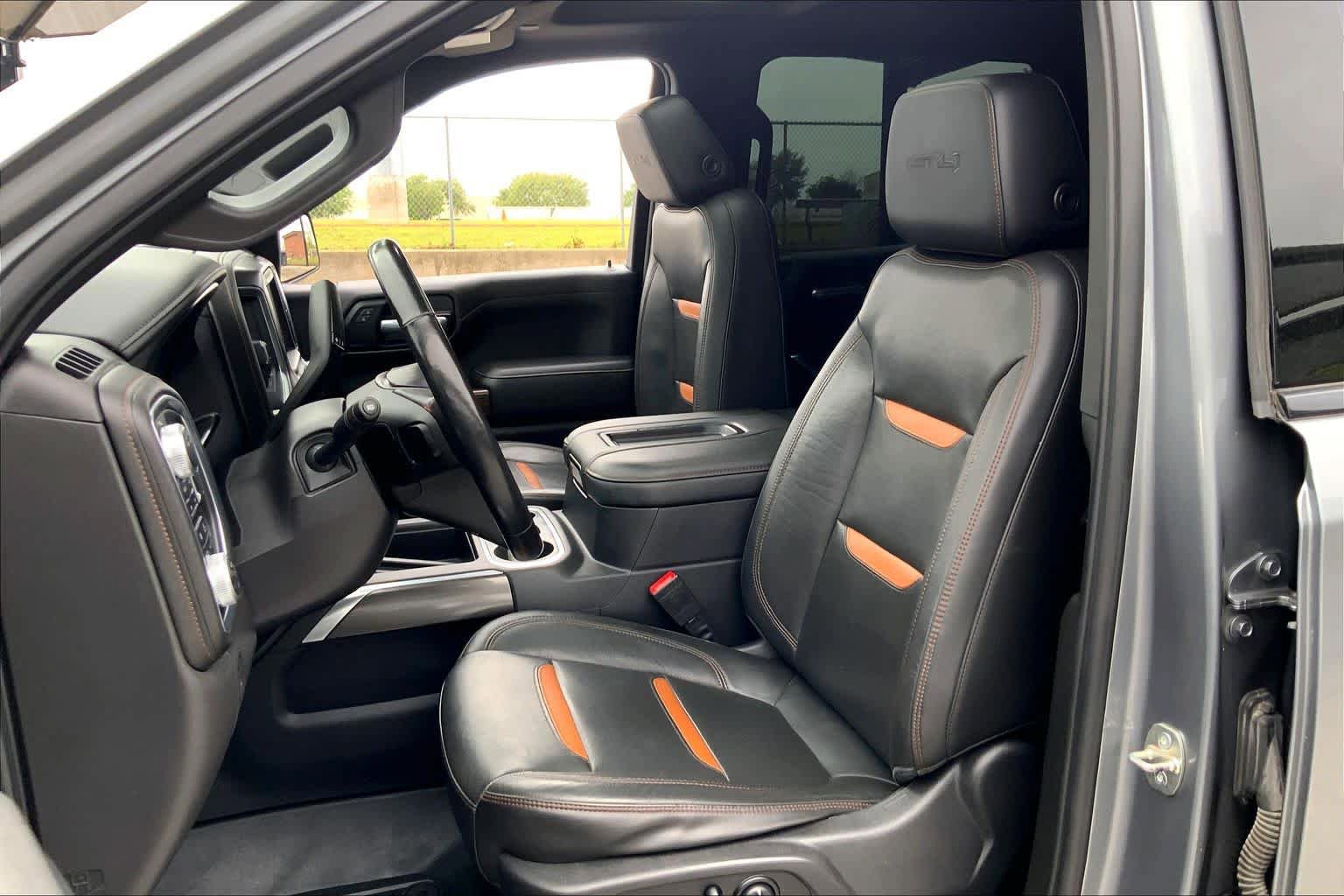 Used 2020 GMC Sierra 1500 AT4 w/ AT4 Premium Package AWD/4WD image 8