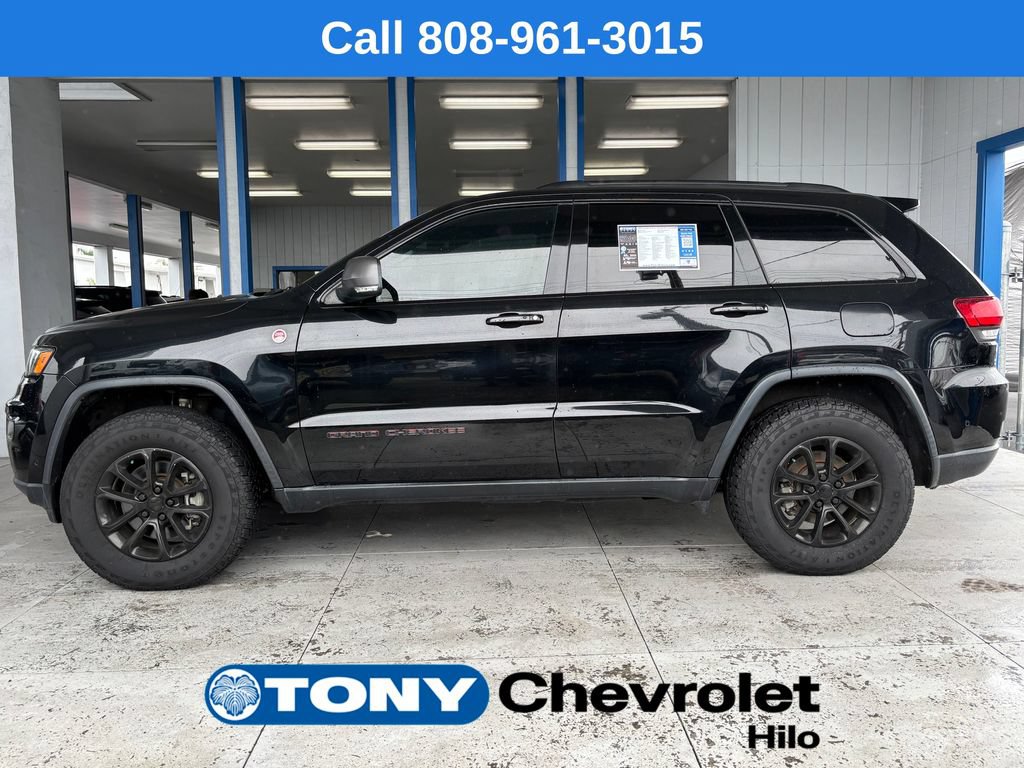 Used 2021 Jeep Grand Cherokee Trailhawk w/ Premium Lighting Group AWD/4WD image 2