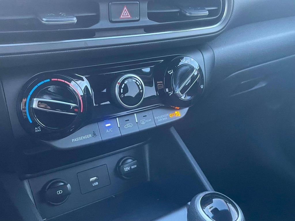 Used 2022 Hyundai Kona SEL image 28