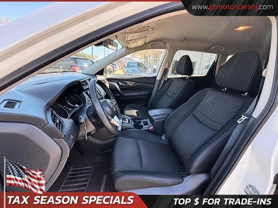 Used 2020 Nissan Rogue SV image 13
