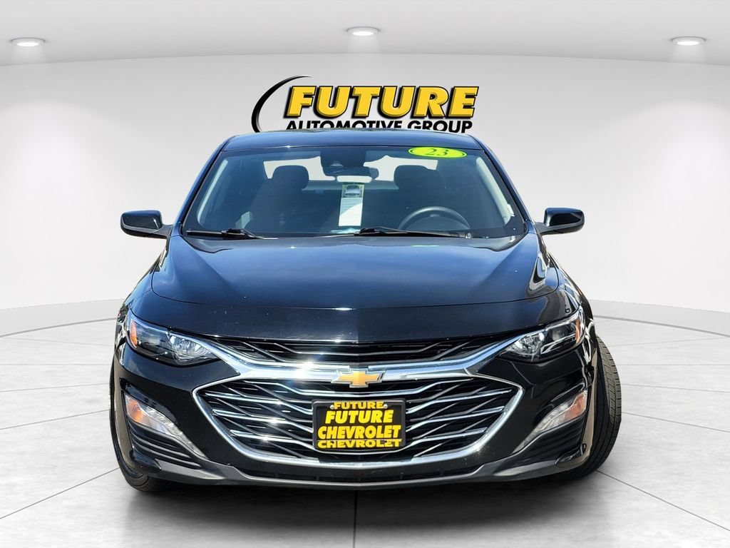 Used 2023 Chevrolet Malibu LT FWD image 2