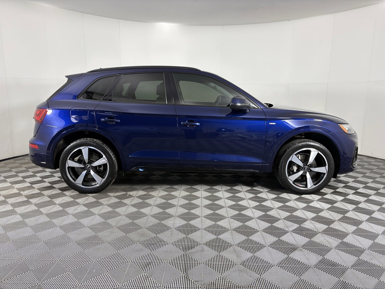 Used 2022 Audi Q5 2.0T Prestige image 9