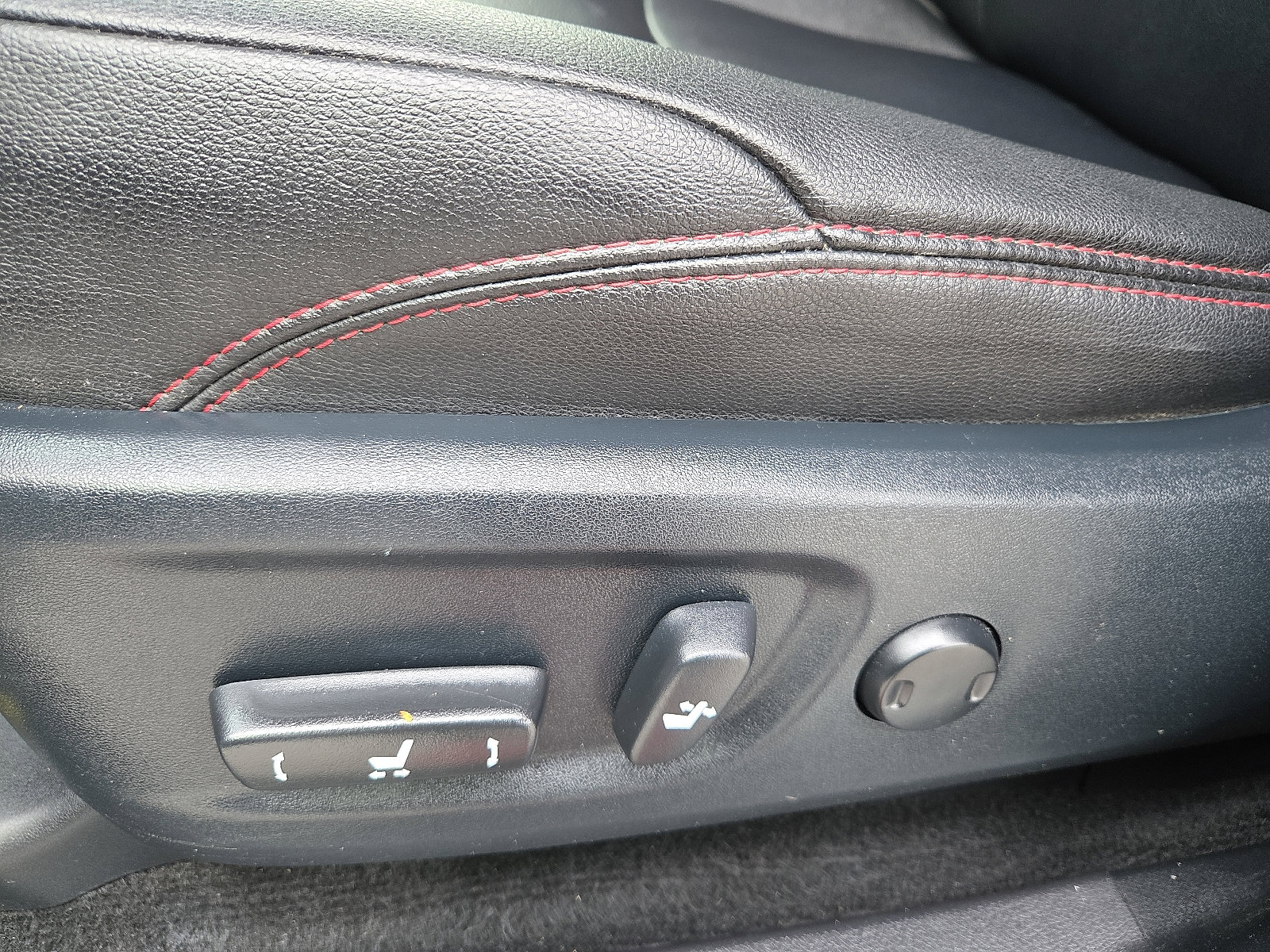 Used 2024 Toyota 4Runner TRD Off-Road Premium image 14