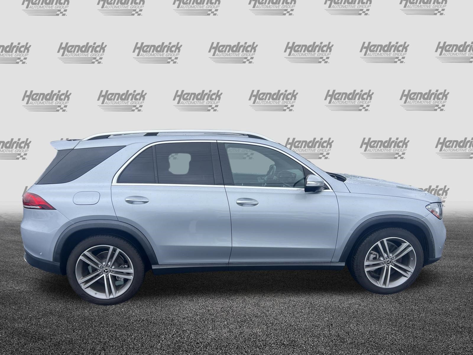 Certified 2022 Mercedes-Benz GLE 450 4MATIC w/ Premium Package image 11
