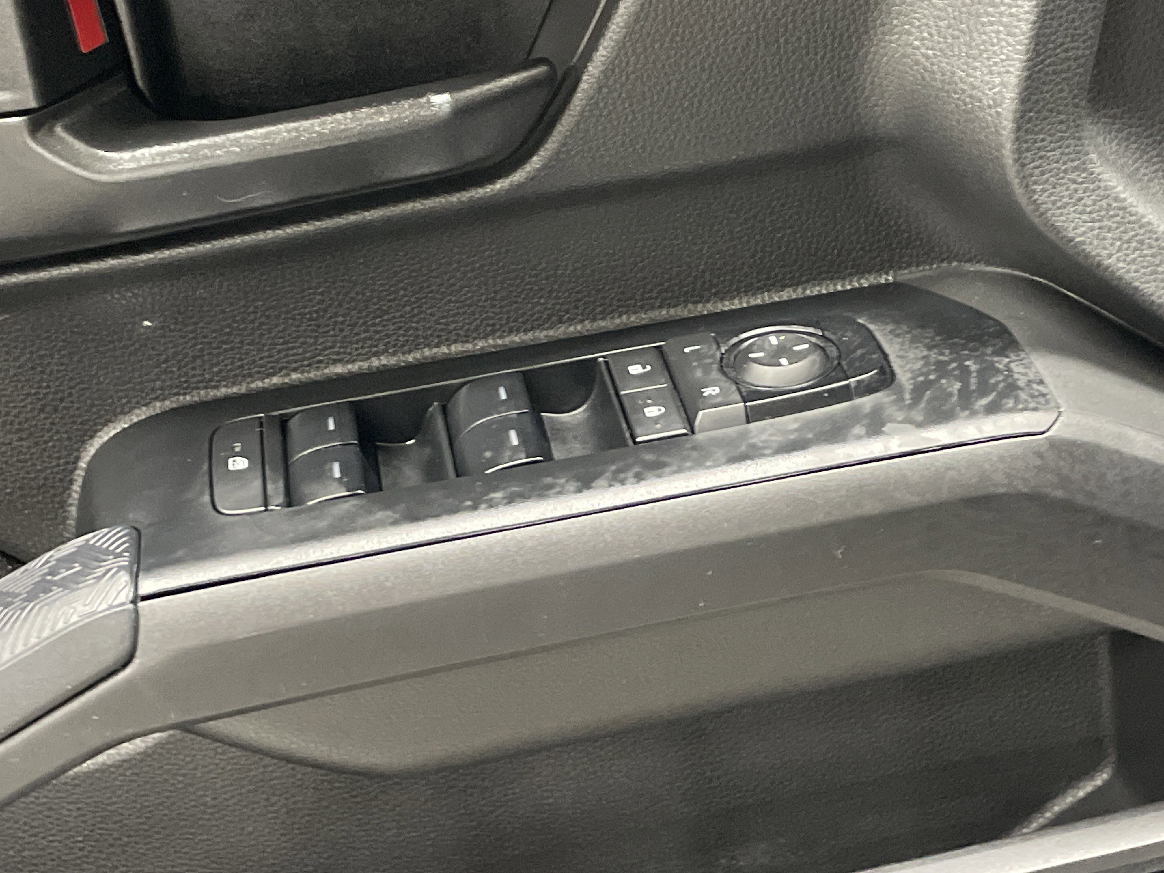 Used 2024 Toyota Tacoma SR5 RWD image 15