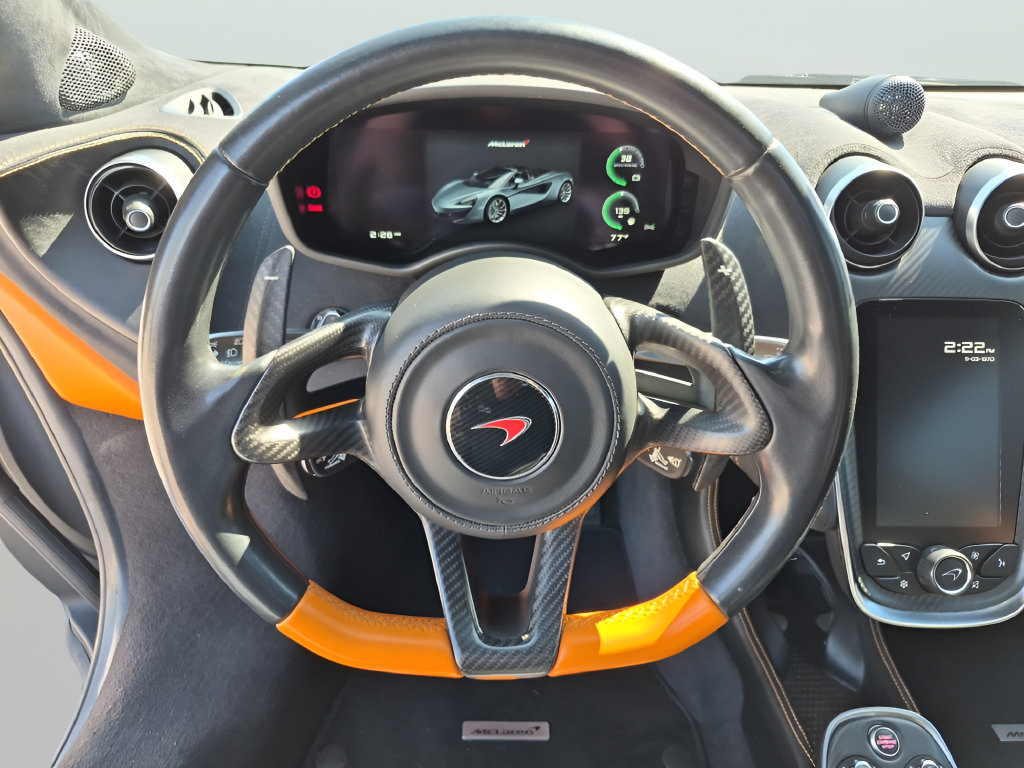 Used 2018 McLaren 570S Spider RWD image 19