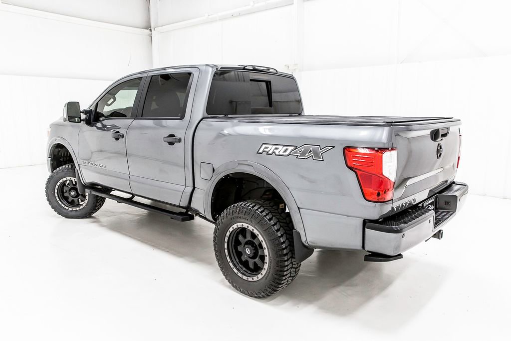 Used 2018 Nissan Titan PRO-4X w/ Pro-4x Convenience Package AWD/4WD image 4