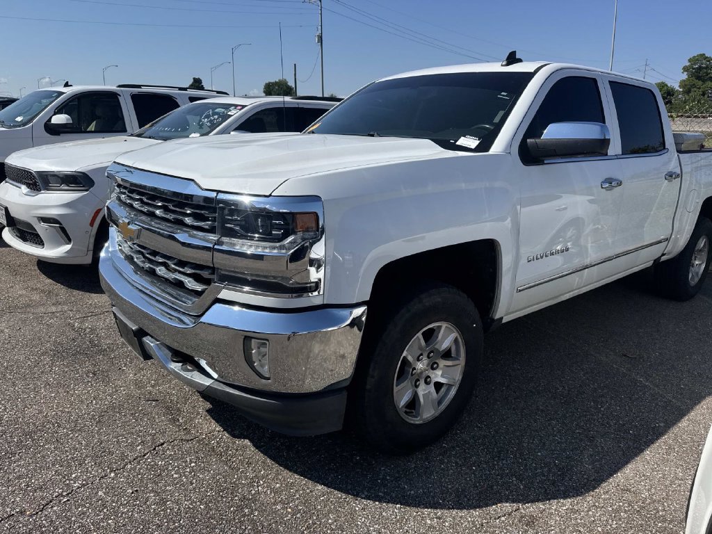 Used 2018 Chevrolet Silverado 1500 LTZ AWD/4WD image 5