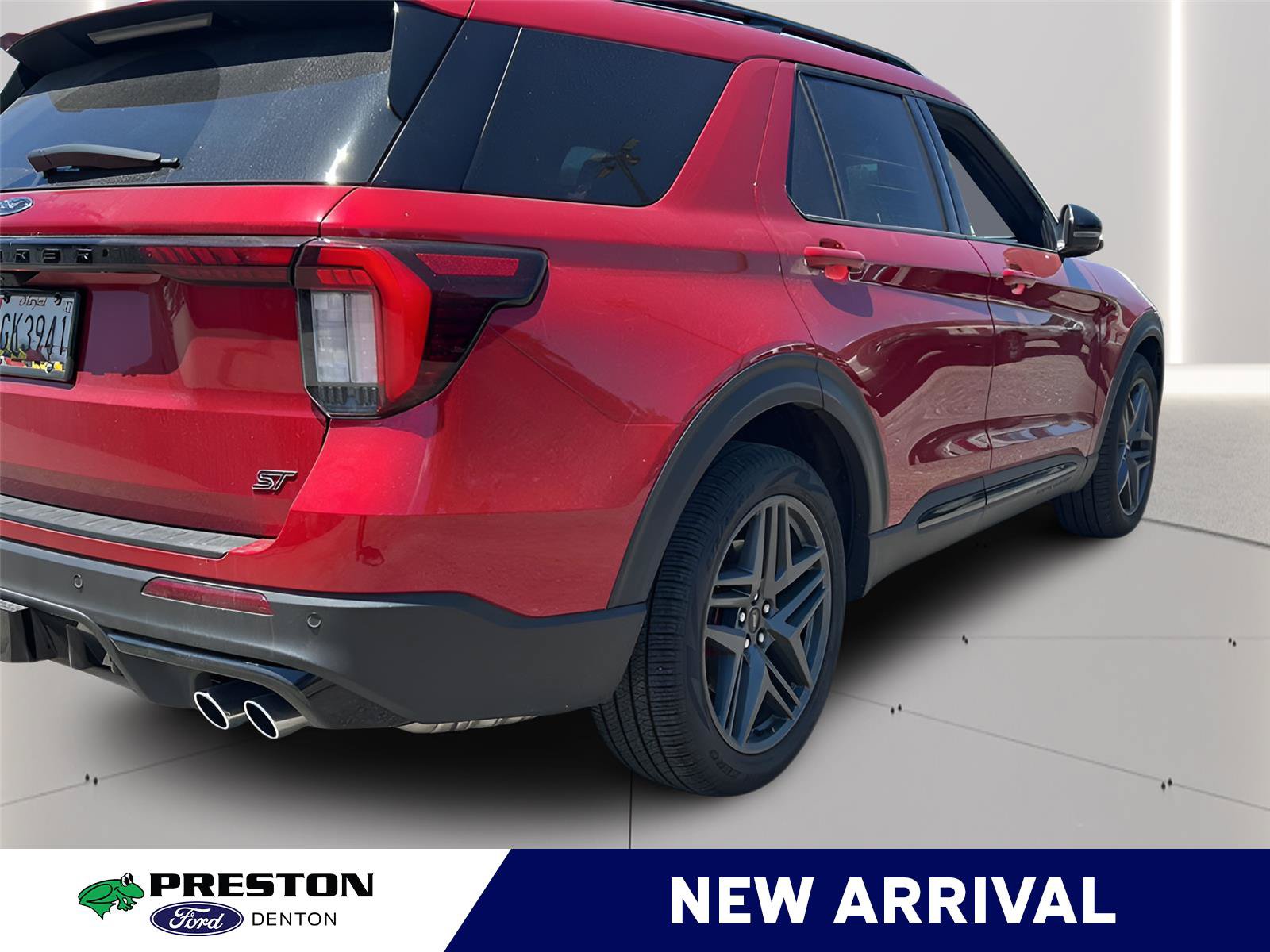 Used 2025 Ford Explorer ST AWD/4WD image 18
