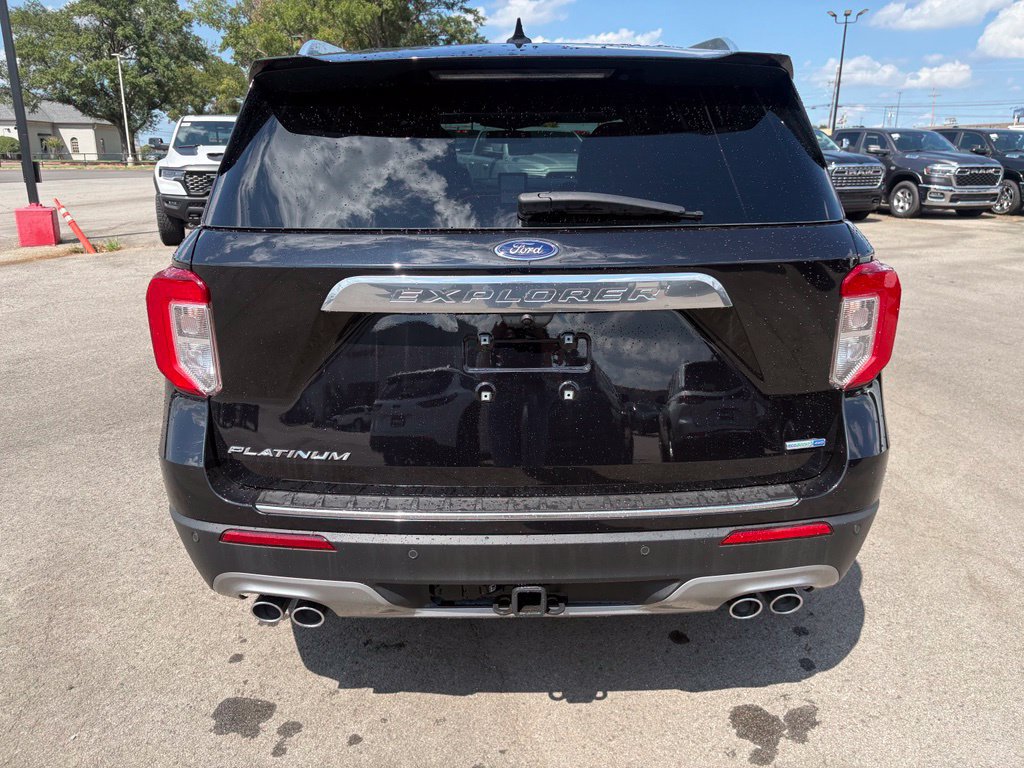Used 2020 Ford Explorer Platinum w/ Premium Technology Package AWD/4WD image 6