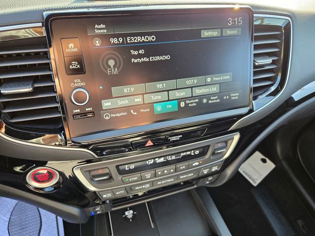 New 2026 Honda Ridgeline Black Edition image 11