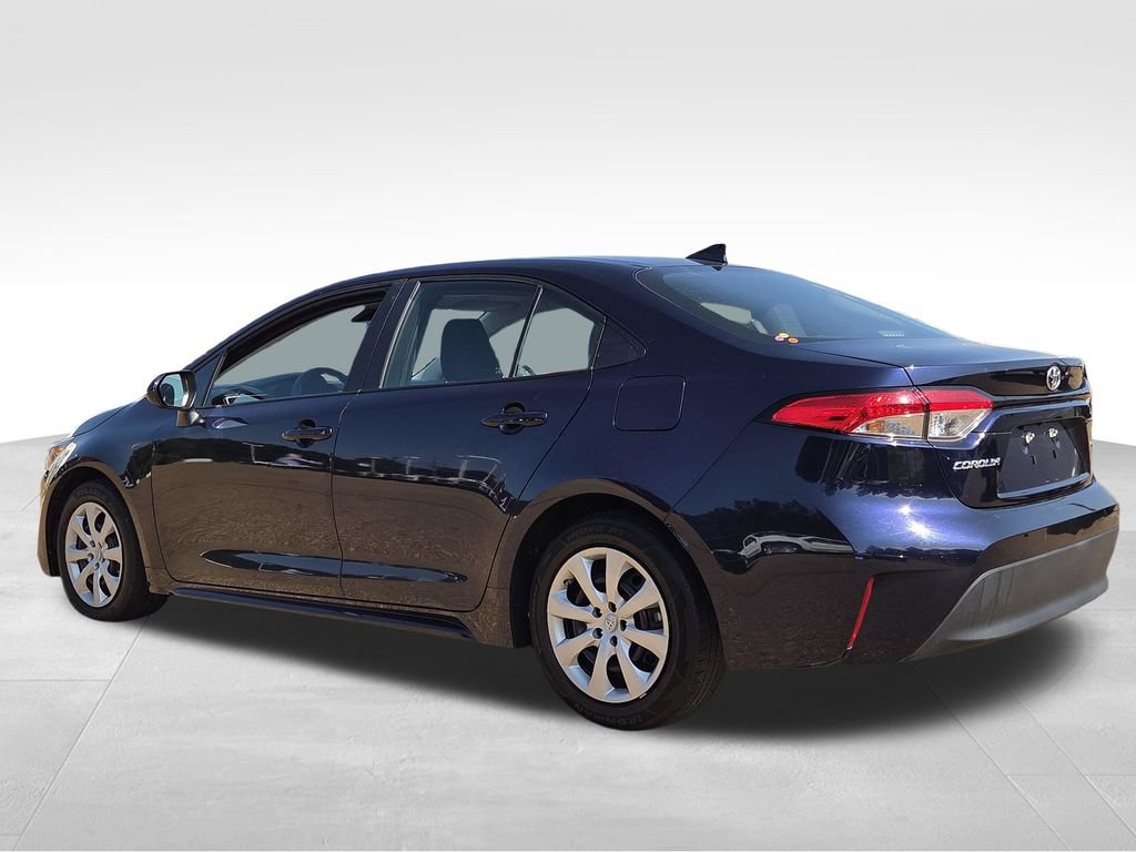 Used 2023 Toyota Corolla LE FWD image 8