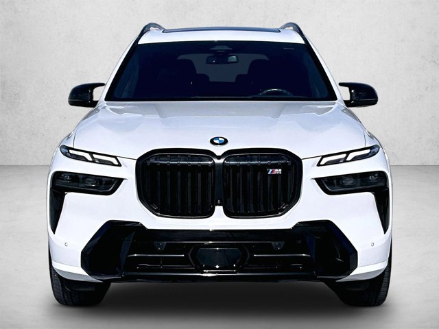 Used 2025 BMW X7 M60i w/ Executive Package image 3