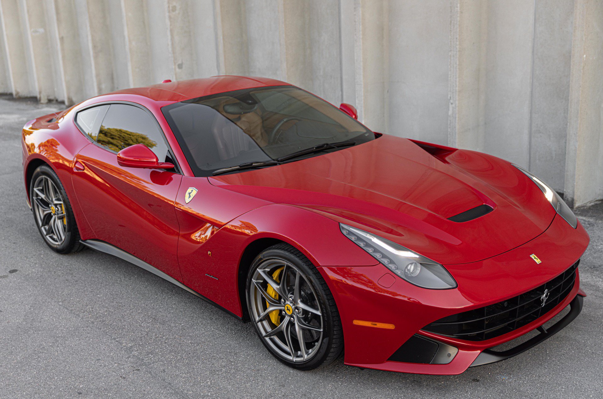 Used 2014 Ferrari F12 Berlinetta RWD image 26