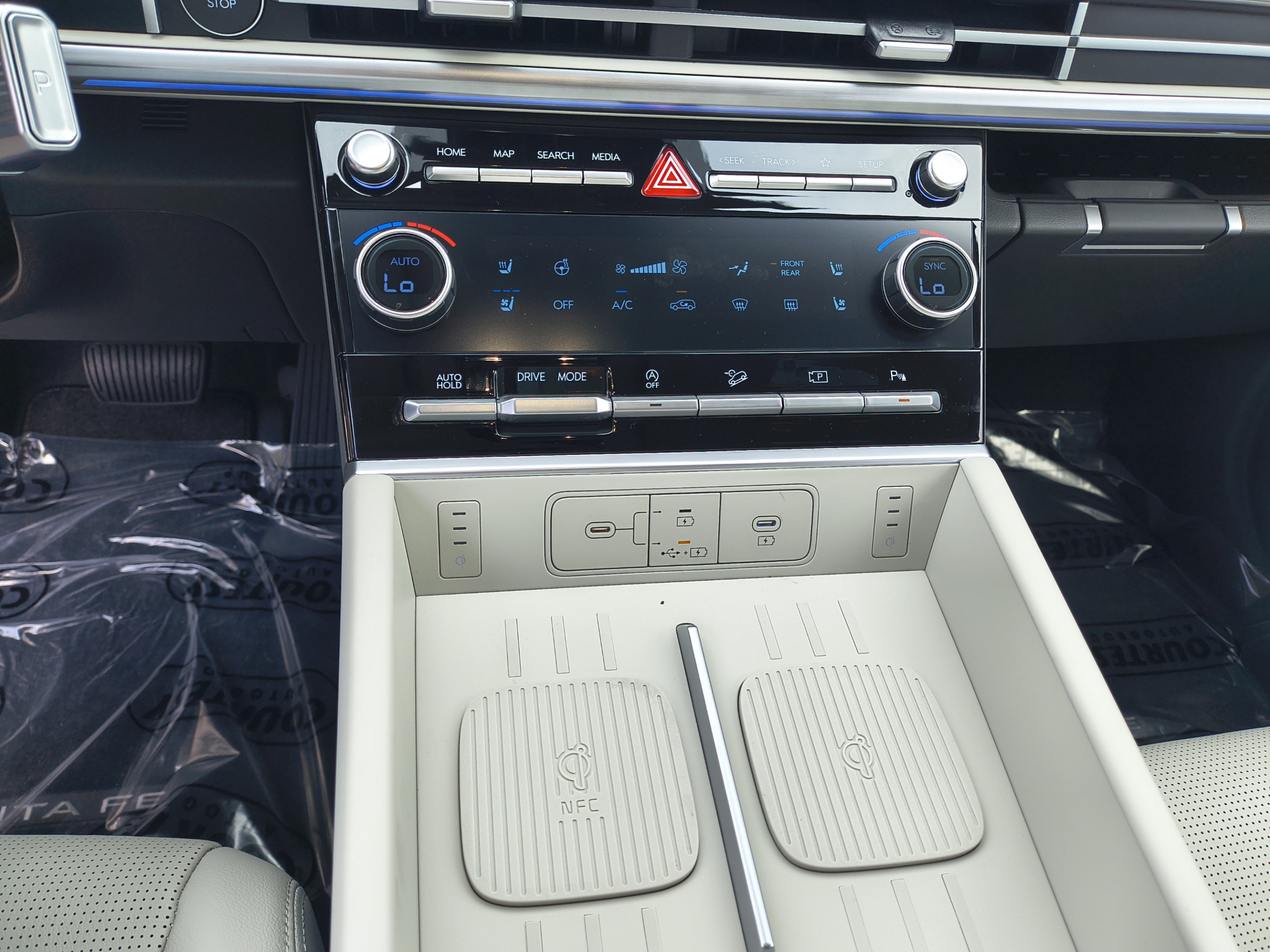 New 2027 Hyundai Santa Fe Limited FWD image 29