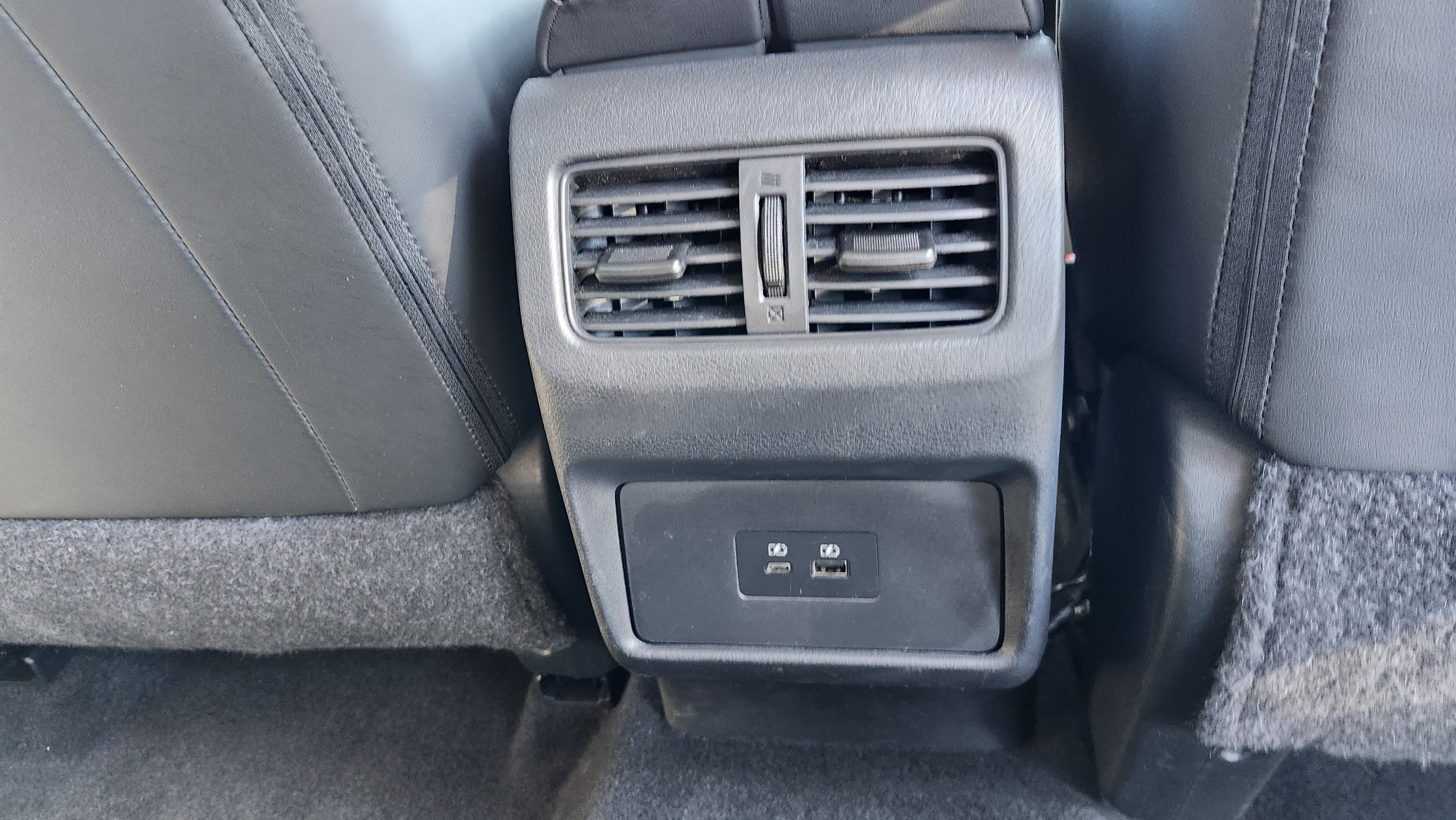 Used 2023 Nissan Rogue SV w/ SV Premium Package image 15