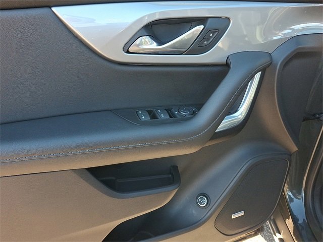 Used 2019 Chevrolet Blazer LT w/ Sun and Wheels Package image 12