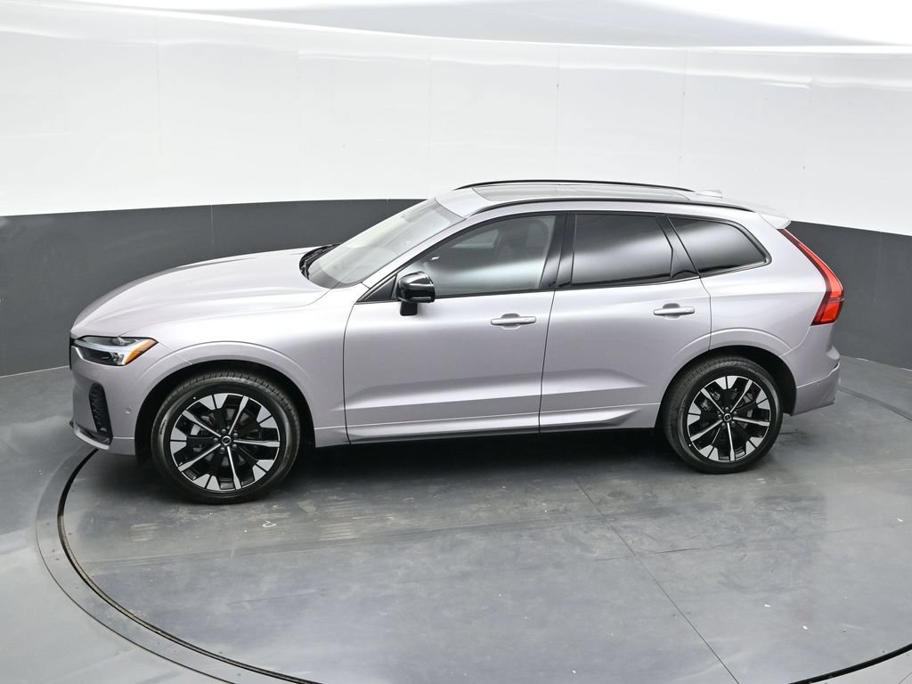 New 2026 Volvo XC60 B5 Plus w/ Climate Package AWD/4WD image 31