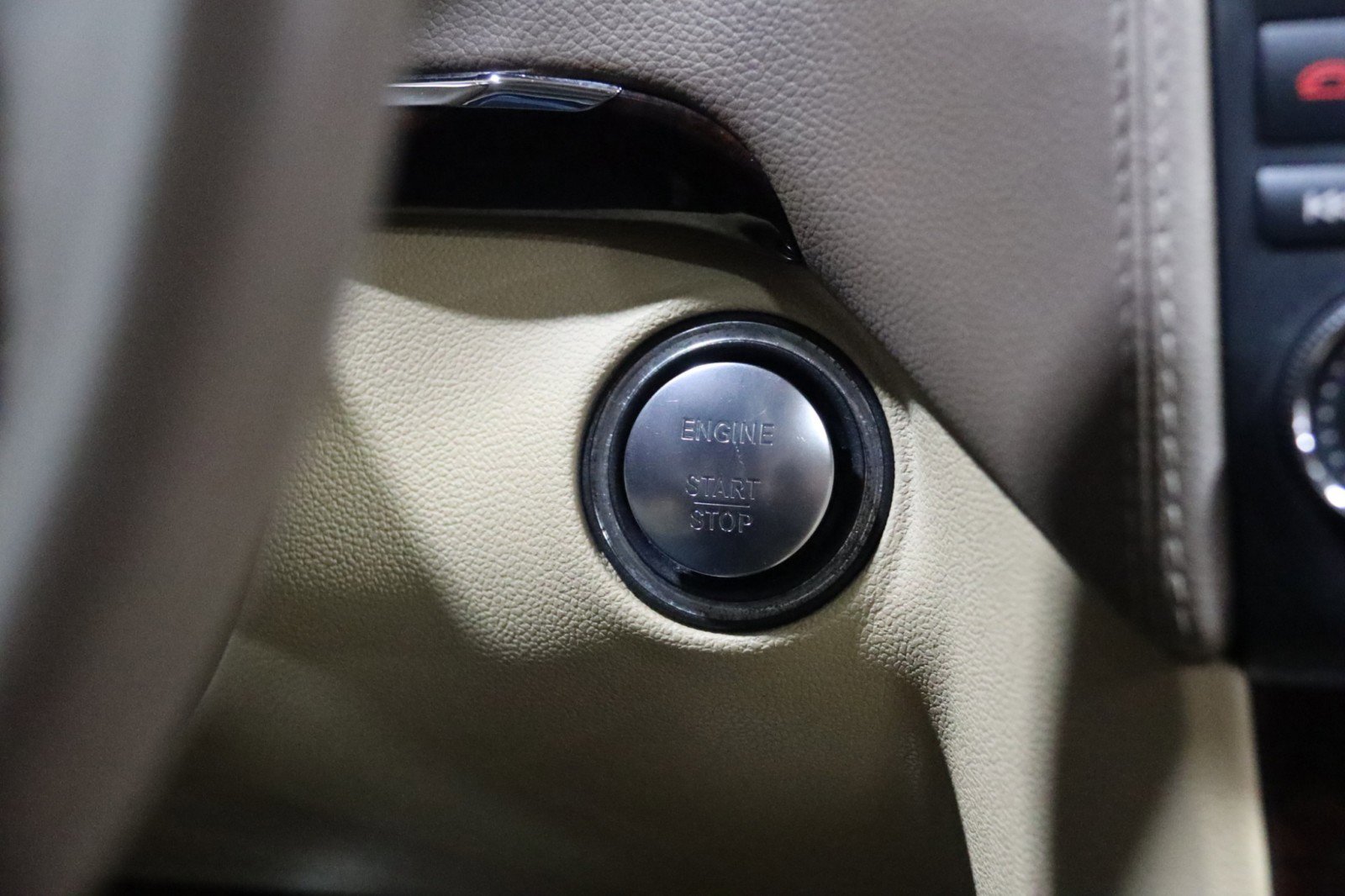 Used 2012 Mercedes-Benz GL 450 4MATIC w/ Premium 2 Pkg image 72