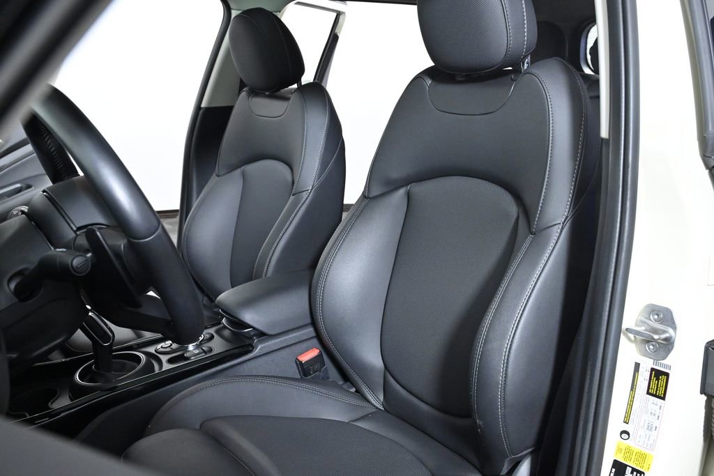 Used 2023 MINI Cooper Clubman S w/ Premium Package FWD image 27