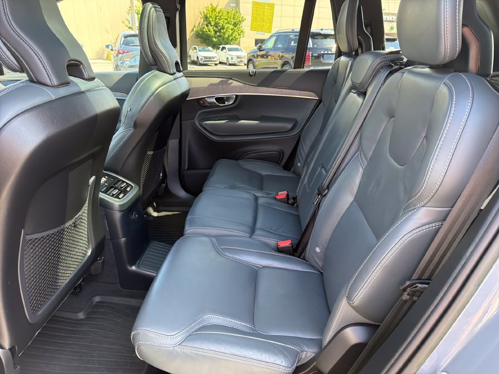 Used 2023 Volvo XC90 T8 Ultimate AWD/4WD image 27