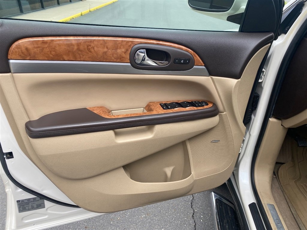Used 2012 Buick Enclave Premium FWD image 9