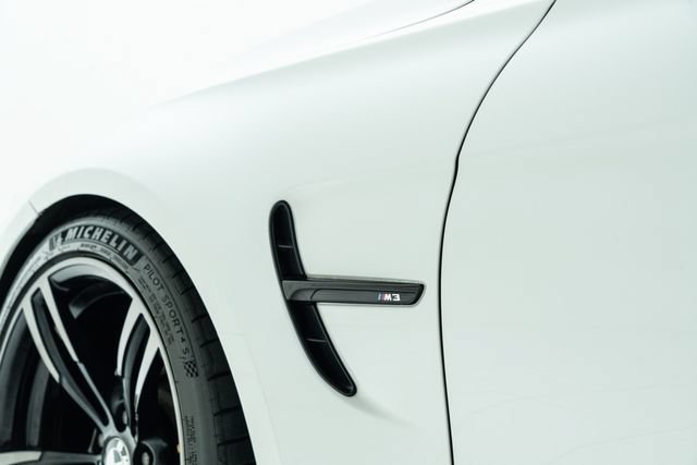 Used 2018 BMW M3 RWD image 22