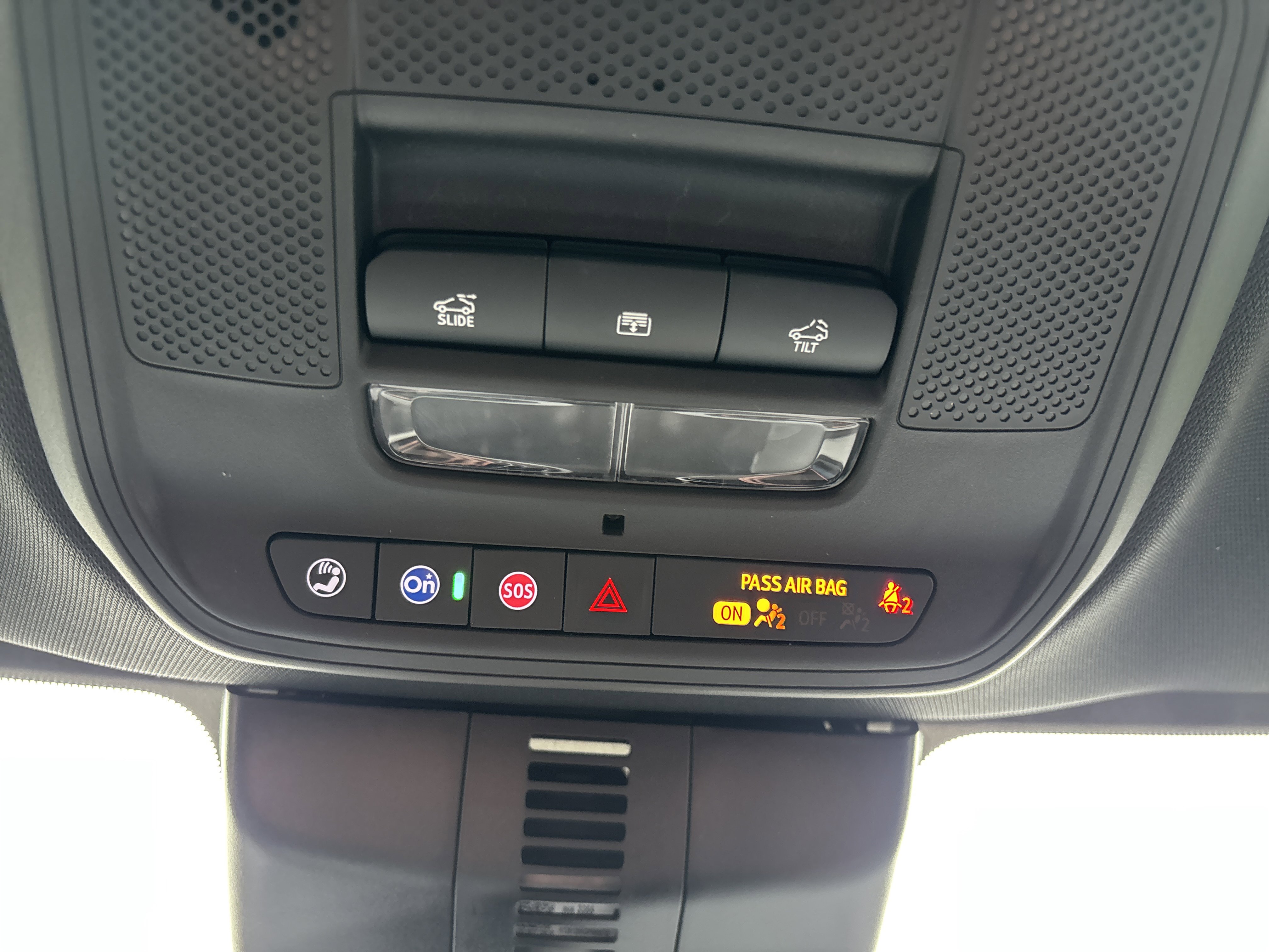 Used 2025 Chevrolet Traverse LT w/ Sun and Wheel Package image 66