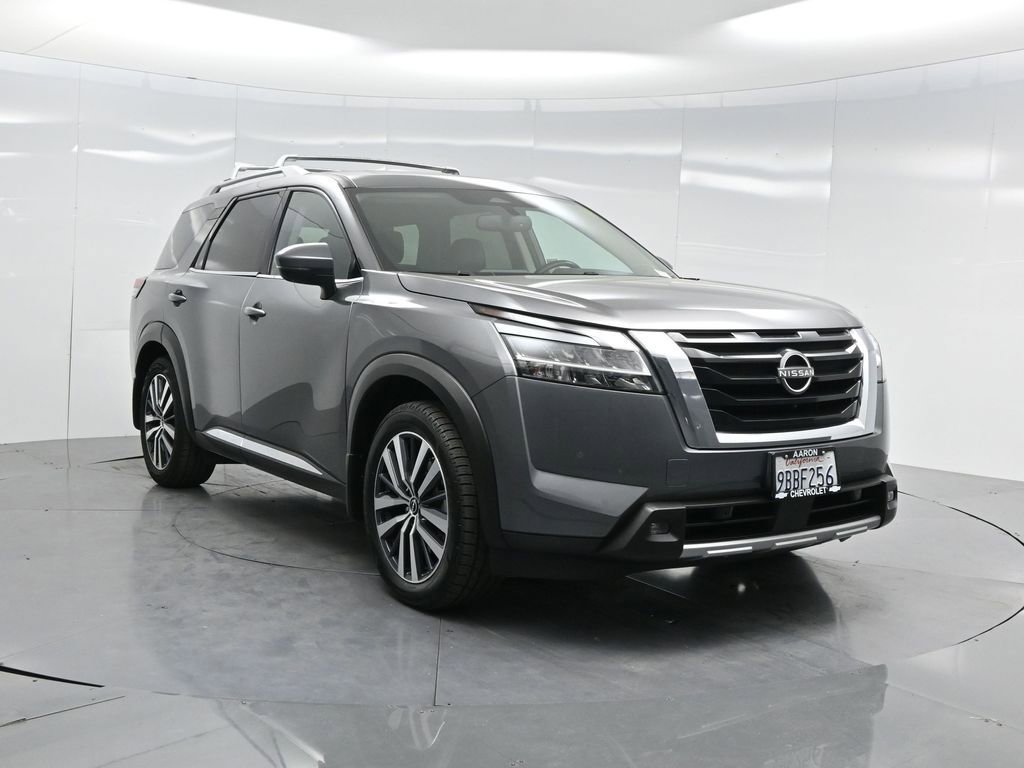 Used 2022 Nissan Pathfinder Platinum w/ Cargo Package image 77