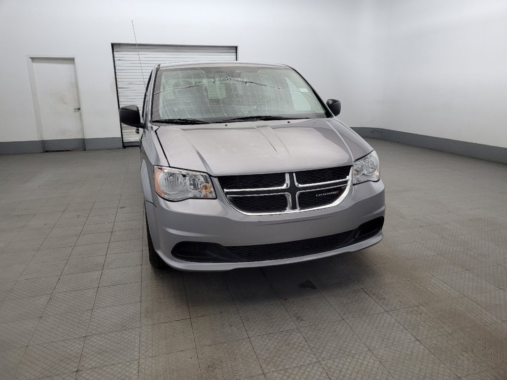 Used 2019 Dodge Grand Caravan SE FWD image 14