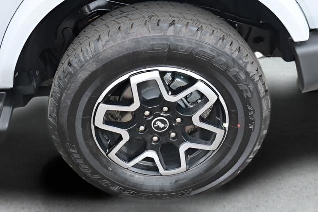 New 2026 Ford Bronco Outer Banks image 12