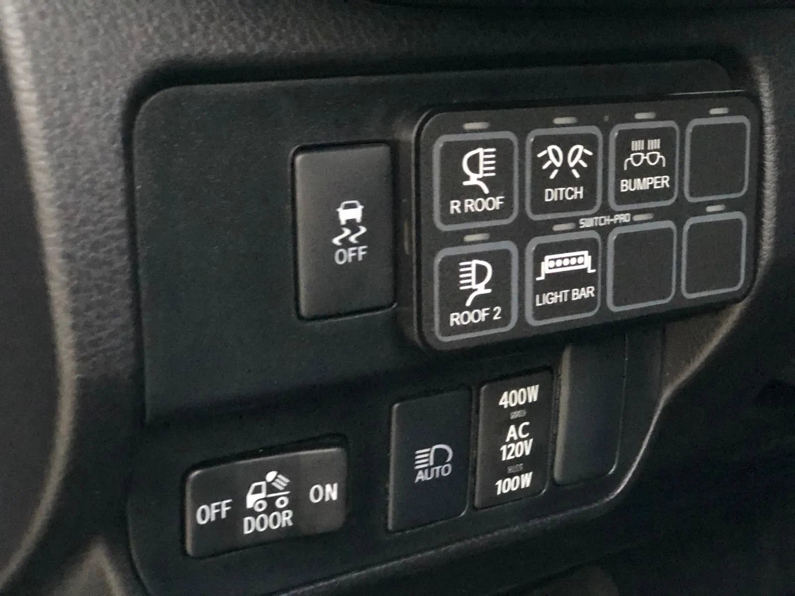 Used 2023 Toyota Tacoma TRD Off-Road AWD/4WD image 31