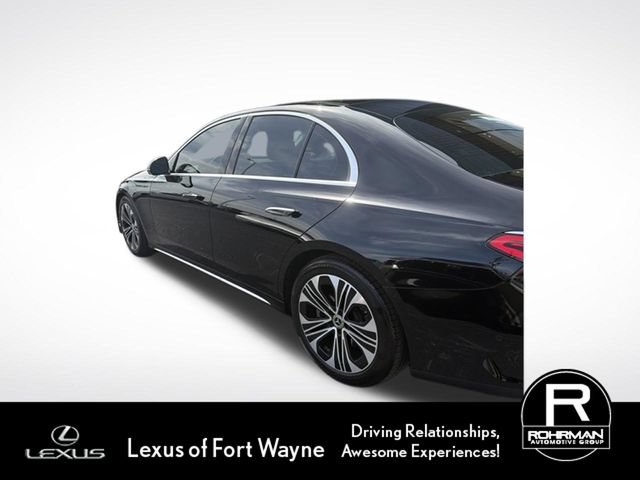 Used 2025 Mercedes-Benz E 350 4MATIC Sedan image 8