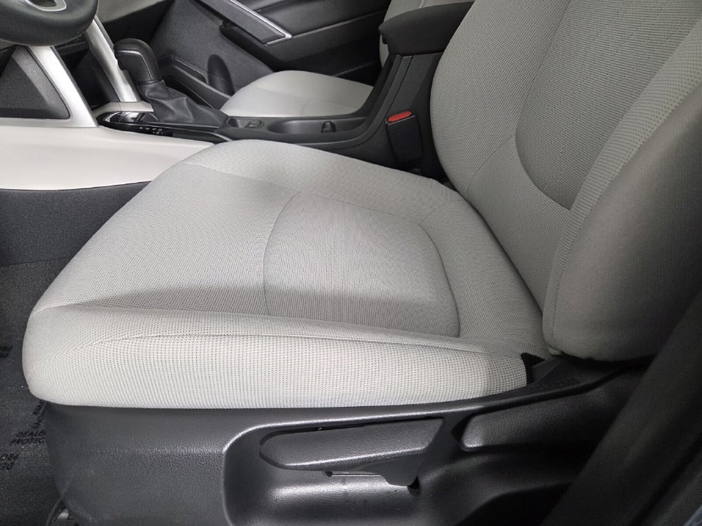 Used 2023 Toyota Corolla Cross LE FWD image 9