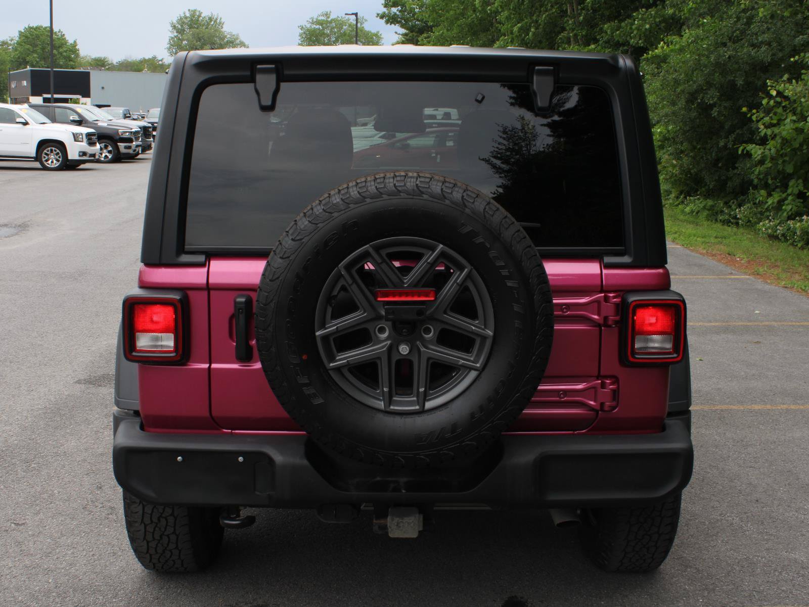 Used 2024 Jeep Wrangler Sport AWD/4WD image 6