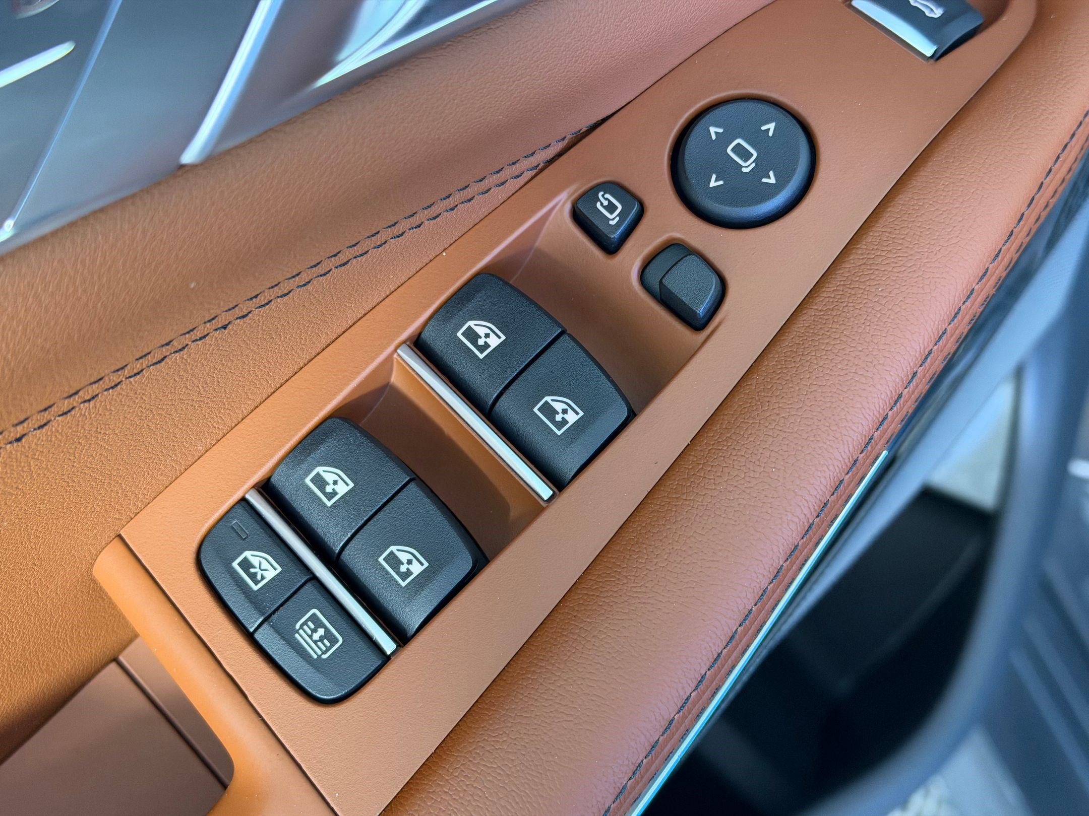 New 2026 BMW X7 M60i image 23