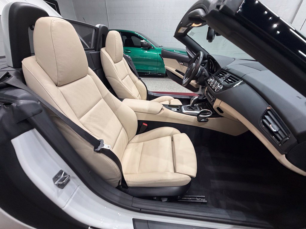 Used 2016 BMW Z4 sDrive28i RWD image 35