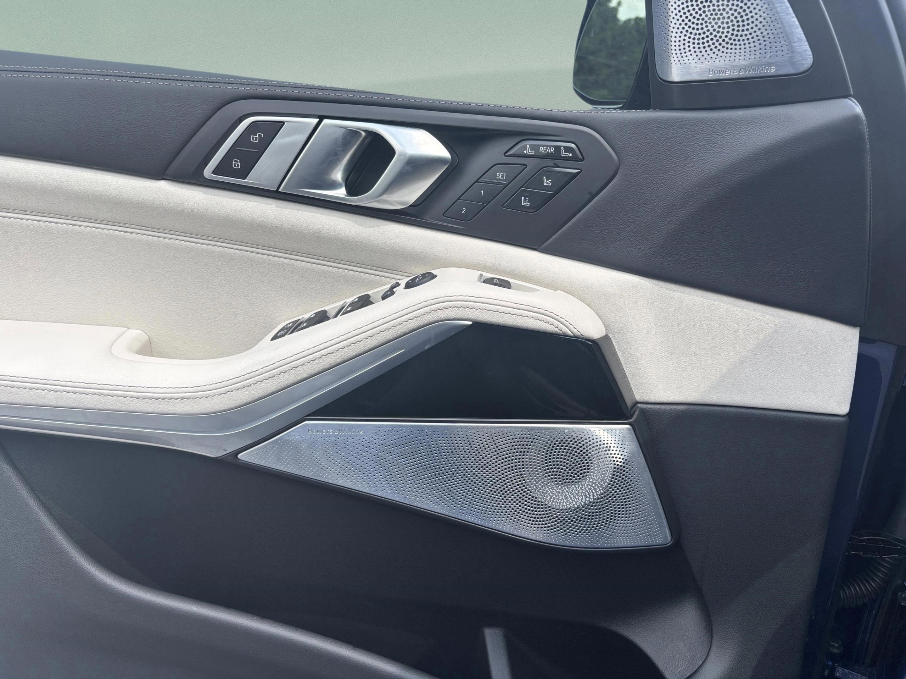 New 2026 BMW ALPINA XB7 image 20