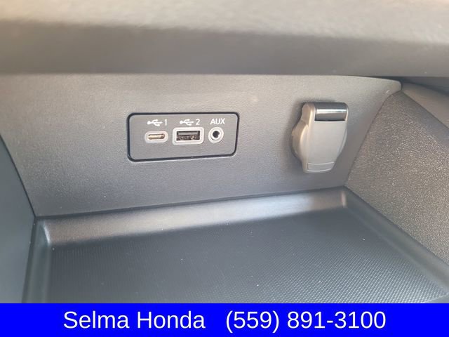 Used 2025 Nissan Altima 2.5 SV FWD image 19